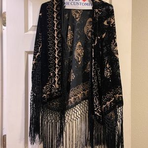 Black vintage shawl